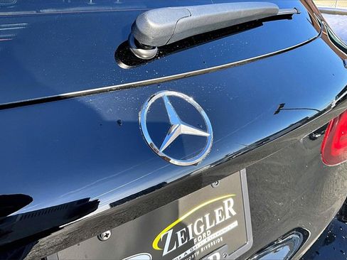 Used 2021 Mercedes-Benz GLC 300 4MATIC image 30