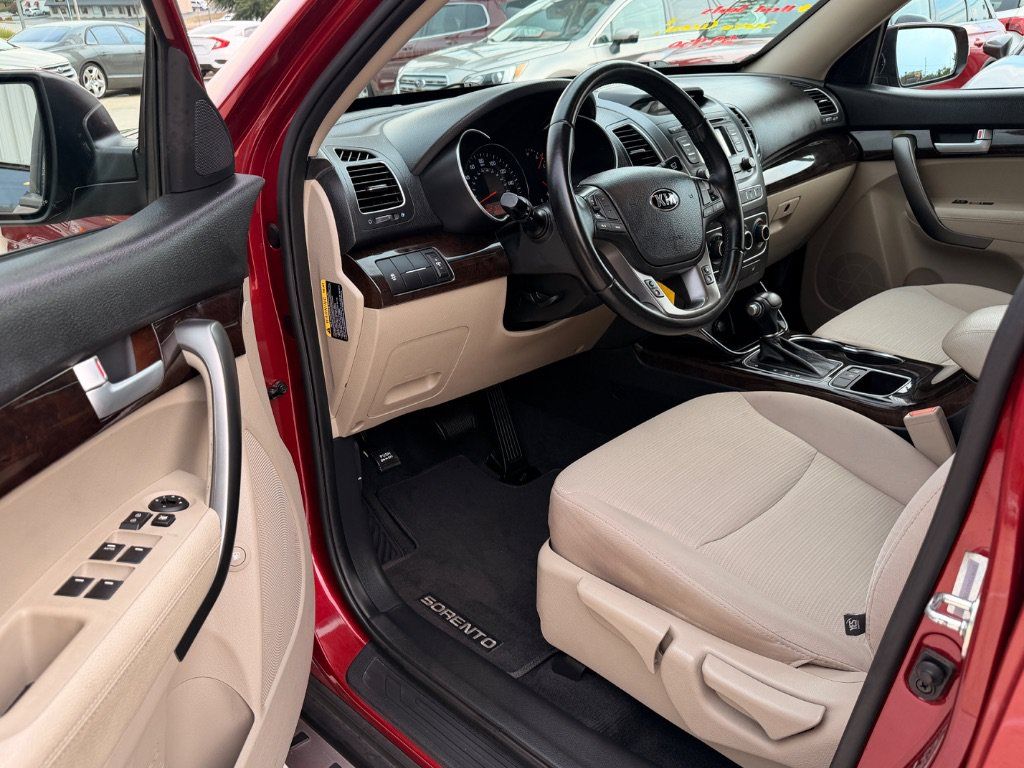 Used 2015 Kia Sorento LX FWD image 5