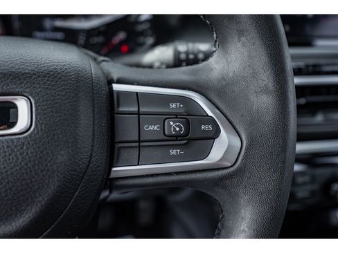 Used 2022 Jeep Compass Latitude w/ Sun and Sound Group AWD/4WD image 13