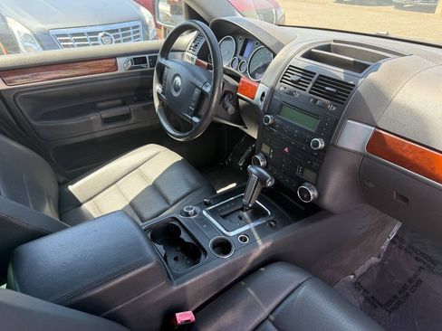 Used 2006 Volkswagen Touareg V6 AWD/4WD image 15