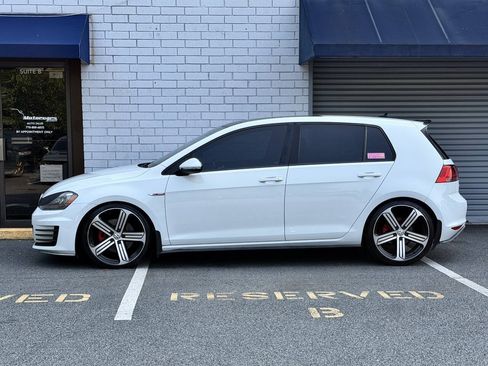 Used 2015 Volkswagen GTI SE w/ Lighting Package (SEL) FWD image 4