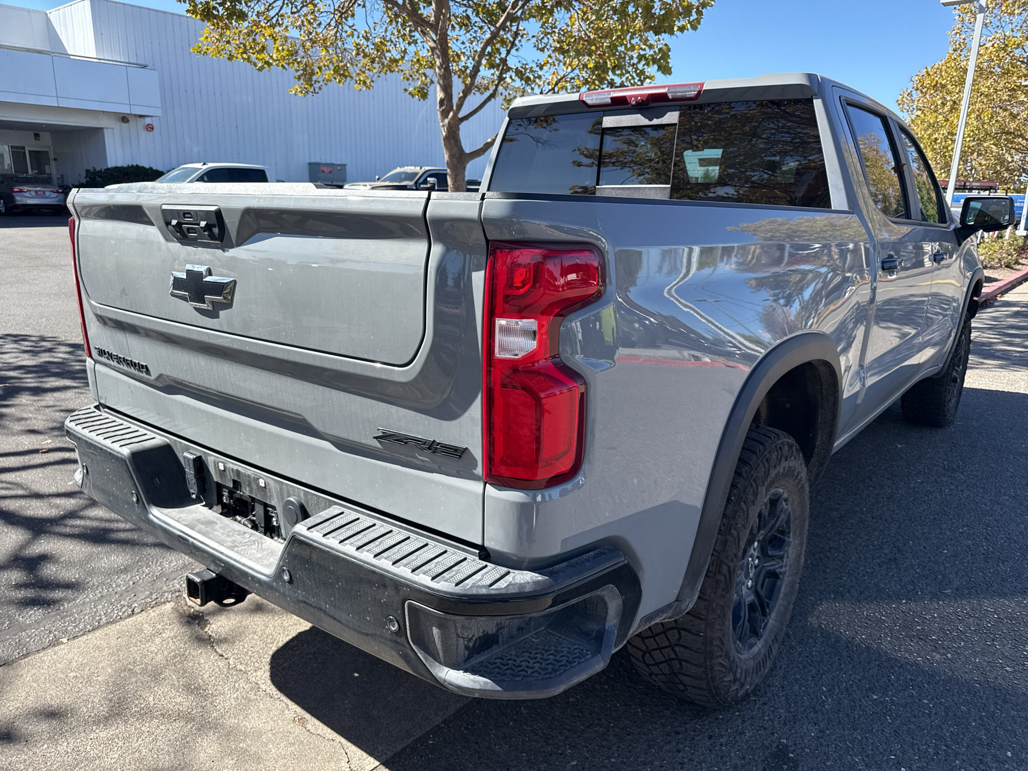Used 2024 Chevrolet Silverado 1500 ZR2 w/ Technology Package AWD/4WD image 4