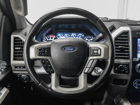 Used 2020 Ford F250 Lariat w/ Lariat Ultimate Package AWD/4WD image 16