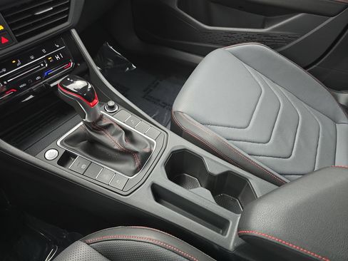 Certified 2025 Volkswagen Jetta GLI Autobahn w/ GLI Black Package image 24