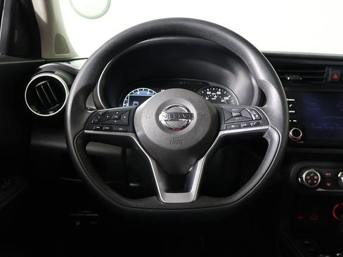 Used 2023 Nissan Kicks SV image 27