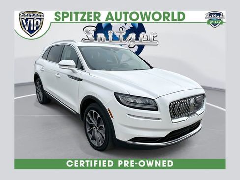 Used 2023 Lincoln Nautilus Reserve image 1