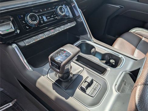Used 2024 GMC Sierra 1500 Denali w/ Denali Reserve Package AWD/4WD image 21