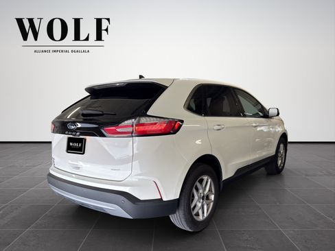 Used 2024 Ford Edge SEL w/ Convenience Package AWD/4WD image 4
