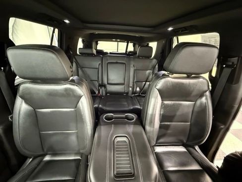 Used 2021 Chevrolet Tahoe Z71 image 30