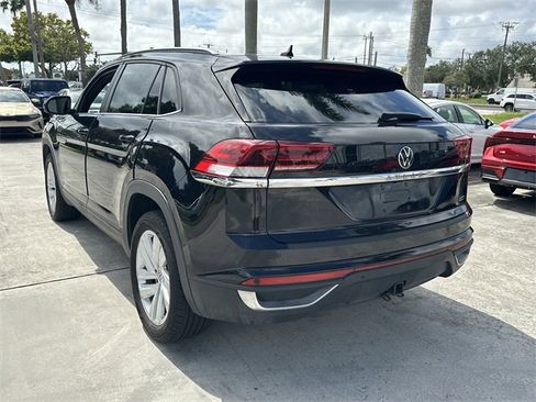 Used 2021 Volkswagen Atlas Cross Sport SE w/ Panoramic Sunroof Package image 12