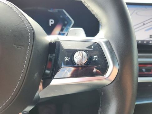 Used 2024 BMW 740i xDrive image 33