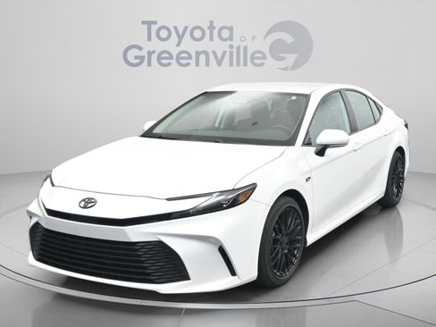 Used 2025 Toyota Camry LE w/ Convenience Package FWD image 23