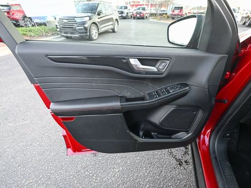 New 2026 Ford Escape ST-Line w/ Cold Weather Package image 17