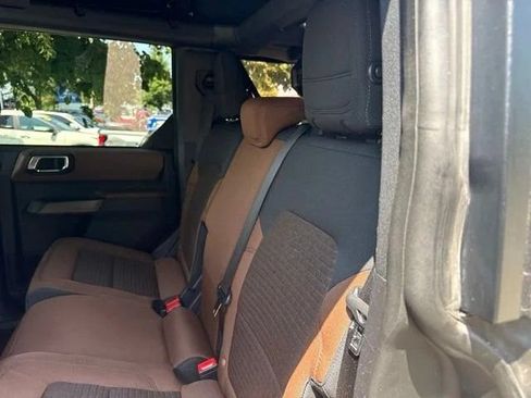 Used 2021 Ford Bronco Outer Banks AWD/4WD image 13