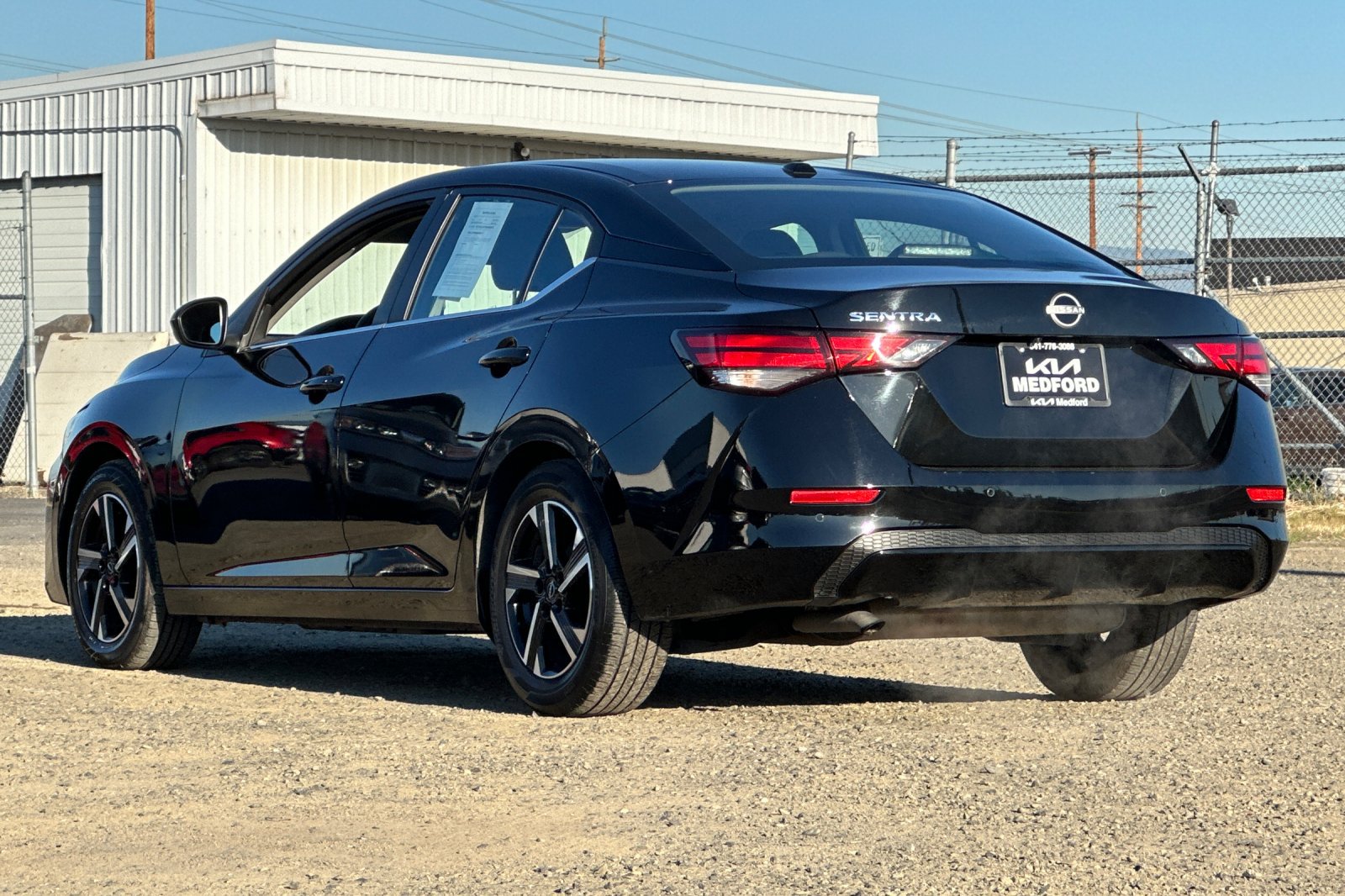 Used 2025 Nissan Sentra SV FWD image 7