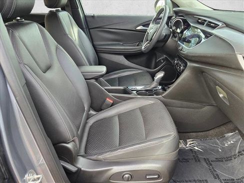 Used 2020 Buick Encore GX Essence image 20