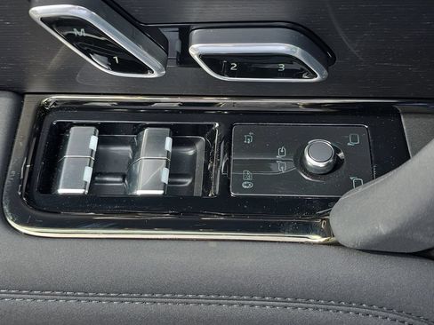 New 2025 Land Rover Range Rover Sport Autobiography AWD/4WD image 29