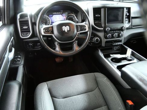 Used 2022 RAM 1500 Big Horn AWD/4WD image 4