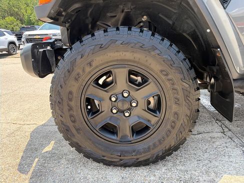 Used 2021 Jeep Gladiator Mojave AWD/4WD image 28