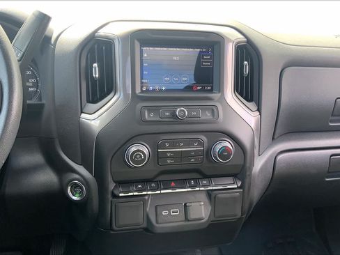 Used 2025 Chevrolet Silverado 1500 W/T w/ WT Value Package RWD image 32
