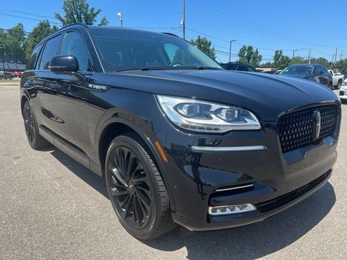 Used 2024 Lincoln Aviator Reserve w/ Equipment Group 201A AWD/4WD image 4