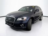Used 2017 Audi Q5 2.0T Premium Plus w/ Technology Package image 2