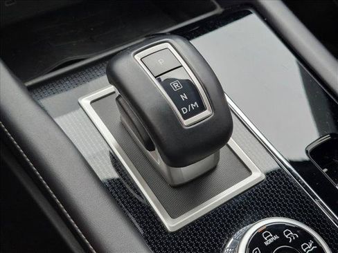 Used 2023 Mitsubishi Outlander SE Black Edition FWD image 12