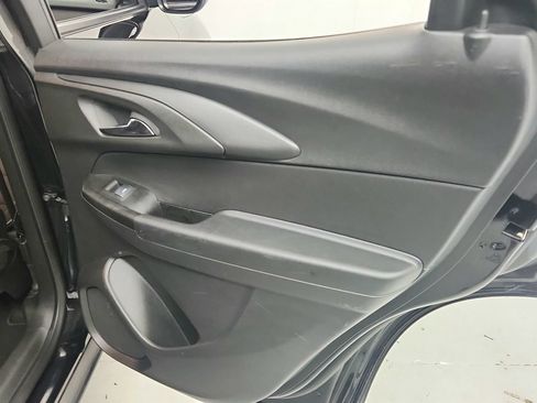 Used 2023 Chevrolet TrailBlazer LT w/ Convenience Package FWD image 24