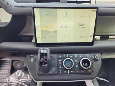 Used 2025 Land Rover Defender 130 S AWD/4WD image 15