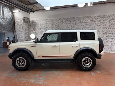 Used 2026 Ford Bronco Outer Banks w/ Sasquatch Package AWD/4WD image 4