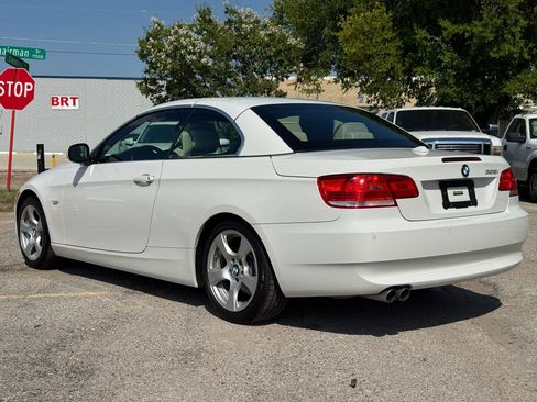 Used 2010 BMW 328i Convertible RWD image 7