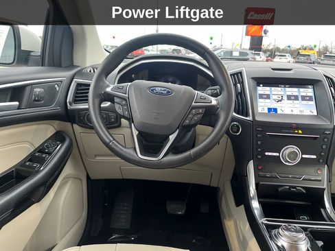 Used 2019 Ford Edge Titanium w/ Cold Weather Package image 19