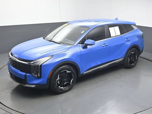 Used 2026 Kia Sportage EX FWD image 48