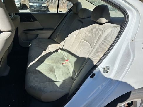 Used 2017 Honda Accord LX image 5