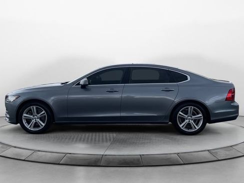 Used 2018 Volvo S90 T5 Momentum w/ Momentum Plus Package image 2