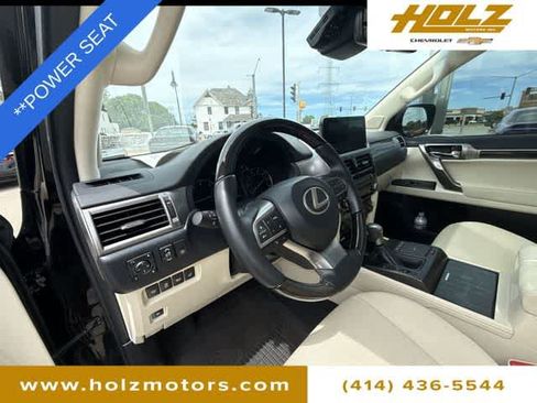 Used 2023 Lexus GX 460 Premium w/ Premium Package AWD/4WD image 11