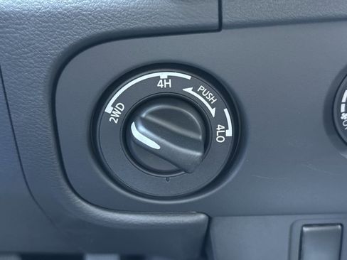 New 2026 Nissan Frontier SV w/ Tow Package AWD/4WD image 19