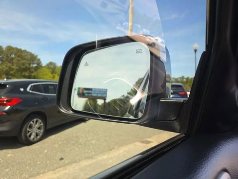 Used 2020 Jeep Grand Cherokee Limited w/ Luxury Group II image 27