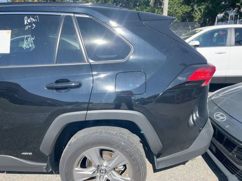 Used 2025 Toyota RAV4 LE image 8