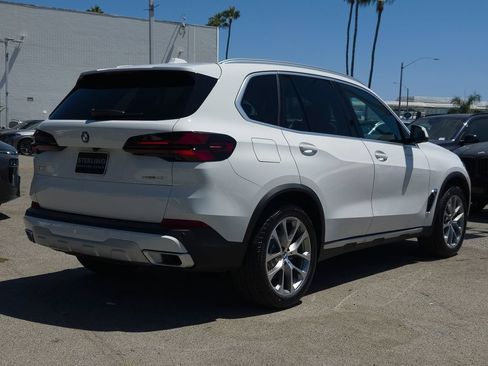 New 2026 BMW X5 sDrive40i w/ Parking Assistance Package RWD image 17