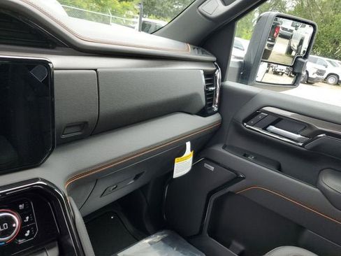 New 2026 GMC Sierra 3500 AT4 w/ AT4 Premium Plus Package AWD/4WD image 27