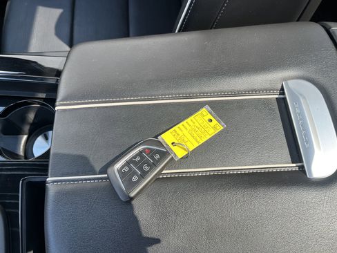 Used 2024 Cadillac Escalade Sport image 44