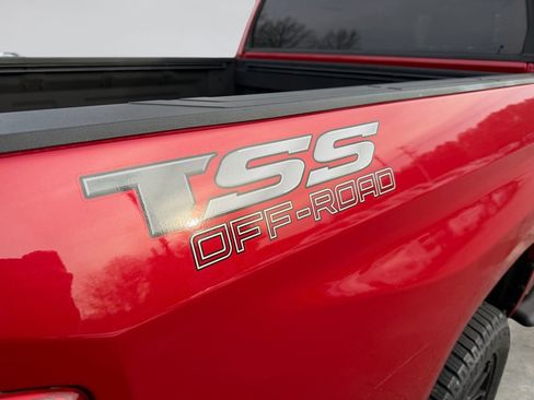 Used 2020 Toyota Tundra SR5 w/ SR5 Leather Package image 12