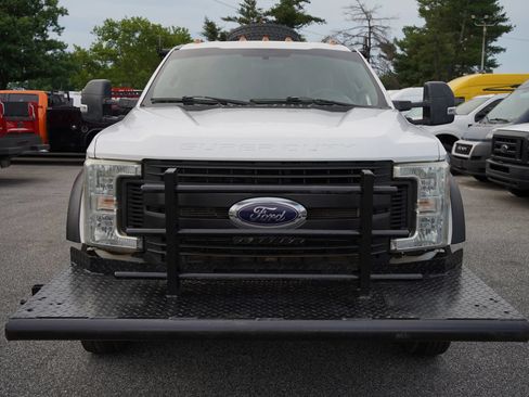 Used 2017 Ford F550 4x4 SuperCab Super Duty image 4