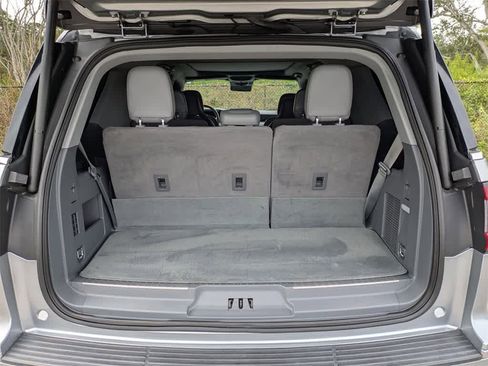 Used 2020 Lincoln Navigator Reserve w/ Luxury Package image 12