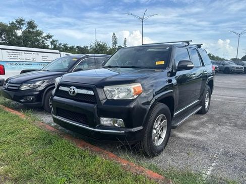 Used 2011 Toyota 4Runner SR5 w/ Premium Pkg w/Leather AWD/4WD image 3