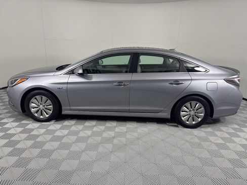Used 2016 Hyundai Sonata SE image 8