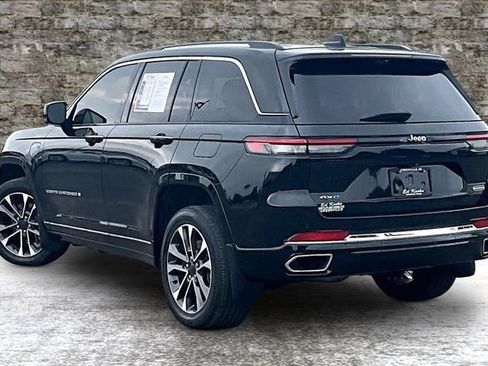 Used 2022 Jeep Grand Cherokee Overland w/ Advanced Protech Group III AWD/4WD image 4
