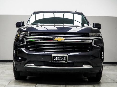 Used 2024 Chevrolet Suburban LT image 7