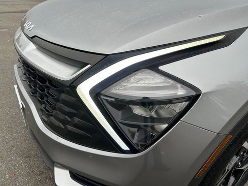 Used 2023 Kia Sportage LX image 37